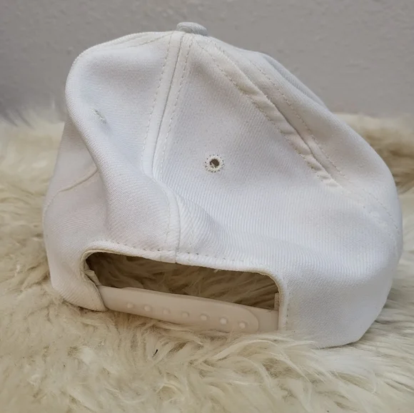 University Square Vintage Eagle Snapback - Picture 8 of 8